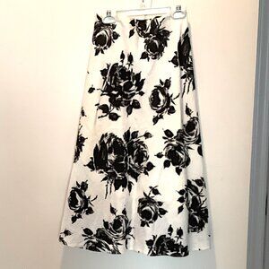 Talbots Classic Black and white floral linen skirt Size 16, side zipper, lined